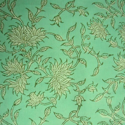 Tissu indien à la coupe 110cm de largeur coton inde imprimé main block print coton fleurs vert d'eau blanc