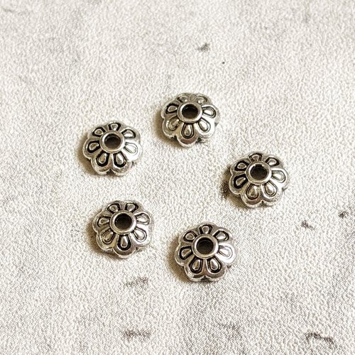 28 coupelles métal argenté pour perles motif fleur 8 mm