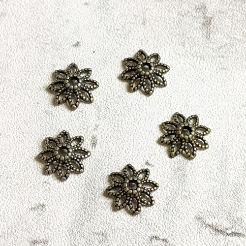 10 coupelles calottes bronze fleur étoile métal ajouré pour perles diamètre 1 cm