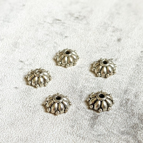 15 coupelles calottes pour perles de 7 mm métal argenté forme fleur dôme