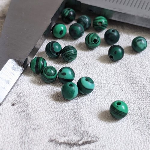 Perles rondes en pierre synthétique malachite, vert foncé 4 mm x18