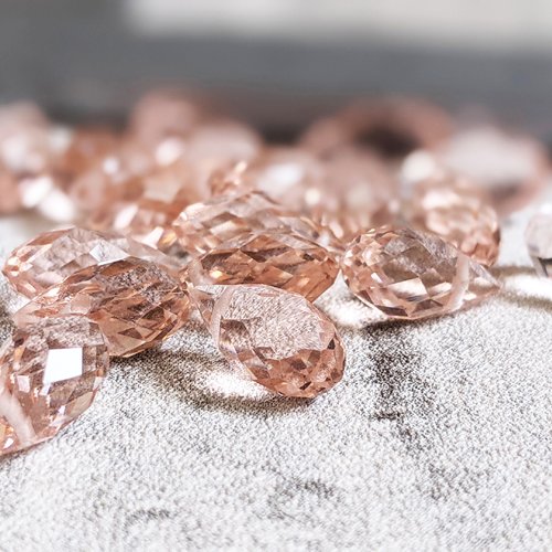 Perles goutte briolettes à facette en cristal de verre rose orangé 12x6mm x5