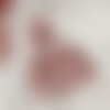 Estampes émail rouge clair robe de princesse bal filigranes ajourés 50x39mm x2