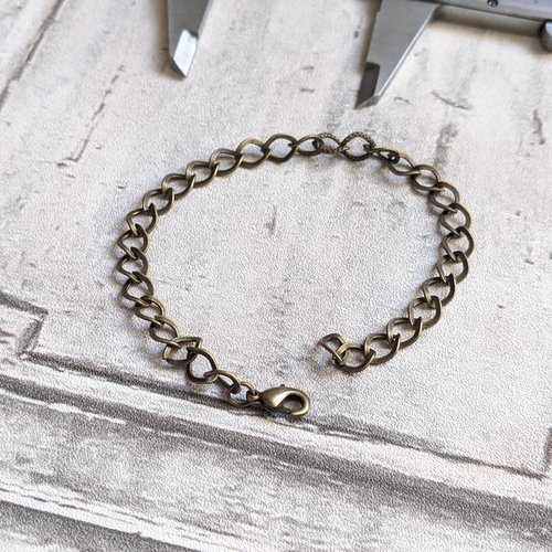 Chaine 20 cm support bracelet métal bronze gros maillons 8x7mm x1