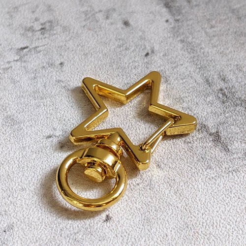 Support porte-clés ou bijou de sac métal doré forme étoile x1