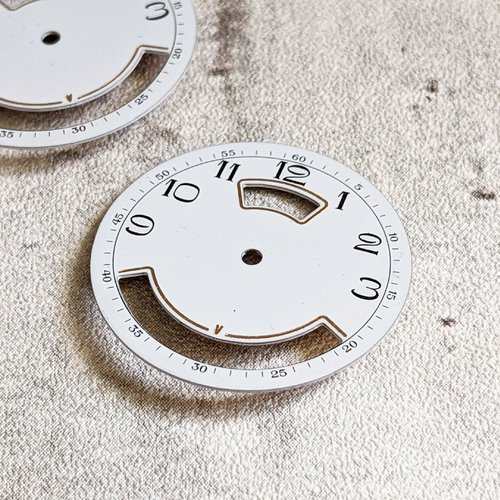 Cadrans de montre blanc chiffres noirs steampunk rétro 27 mm x2