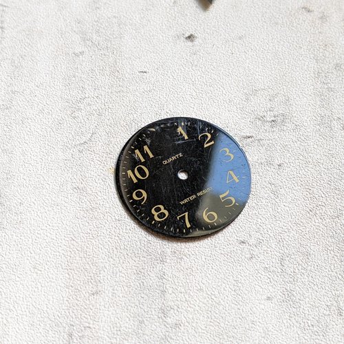 Cadran de montre rond noir et doré brillant chiffres arabes cabochon 27mm x1