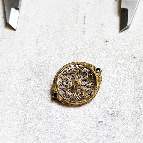 Coq de montre pendentif filigranes bijoux collier laiton plaqué or vintage x1