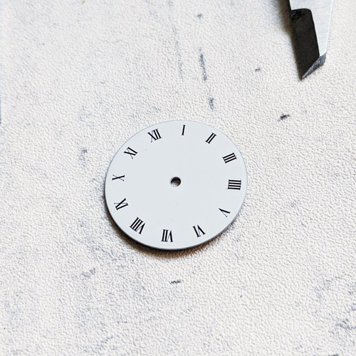 Cadran de montre rond ou cabochon plat blanc chiffres romains noir 24 mm x1