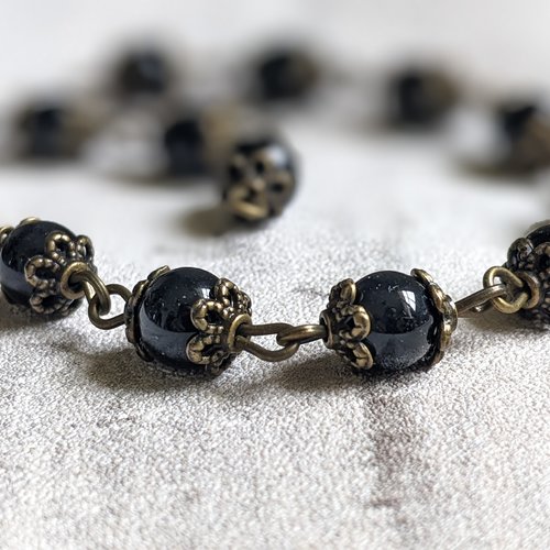 Chaine bracelet bronze perles verre noir coupelles fleurs bronze 23 cm x1