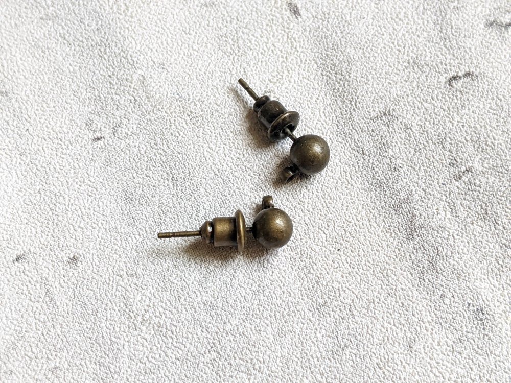 Boucles d'oreilles fantaisie Baroque en métal argenté, résine et