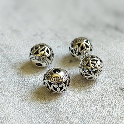 Perles rondes métal argenté filigrane motif arabesque ethnique 8 mm x5