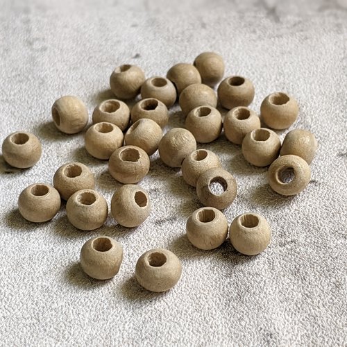Perles en bois  rondes bois clair naturel 6x7mm x30