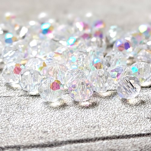 Perle en verre à facettes transparentes reflets multicolores 6x5mm x10