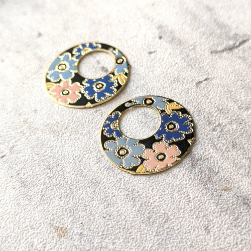 Estampes pendentifs breloques rondes laiton émail écru fleur noir bleu rose 20mm x2