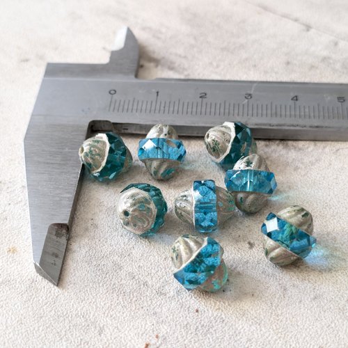 Perle en verre tchèque bicone "turbine" losange bleu turqoise polie au feu 11x10mm x1