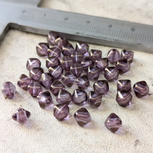 Perles en verre tchèque bicone losange violet brillant 6mm x5