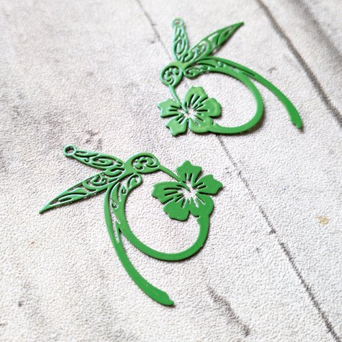 Estampes breloques pendentif fleur oiseau colibri émail vert pomme filigrane 38x27mm x2