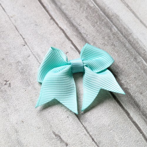 Noeud ruban de satin en polyester vert menthe pastel 40x60mm environ x1