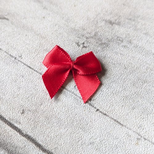 Noeud ruban de satin en polyester rouge 24x25mm x1 destockage