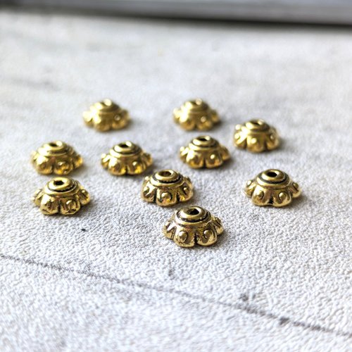 10 coupelles calottes doré fleur motif arabesque métal pour perles diamètre 7mm