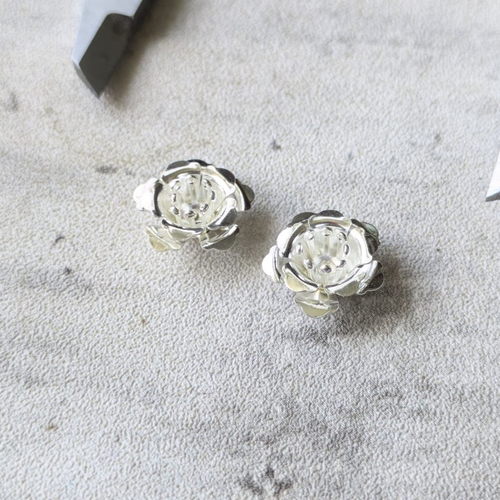 Coupelles/calottes fleurs en cuivre argent ajourées diamètre 14 mm pour perle 7/8mm x2