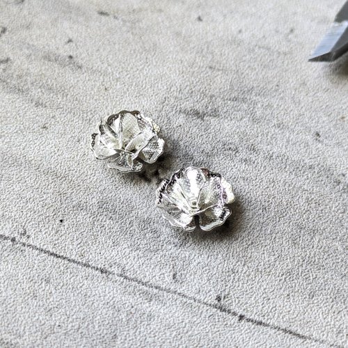 Coupelles/calottes fleurs en cuivre argent ajourées diamètre 14 mm pour perle 6 mm x2
