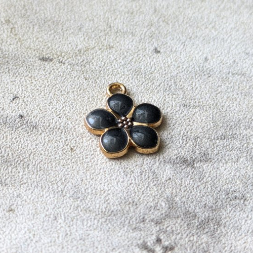 Breloque fleur métal doré émail gris foncé 18x14mm x1