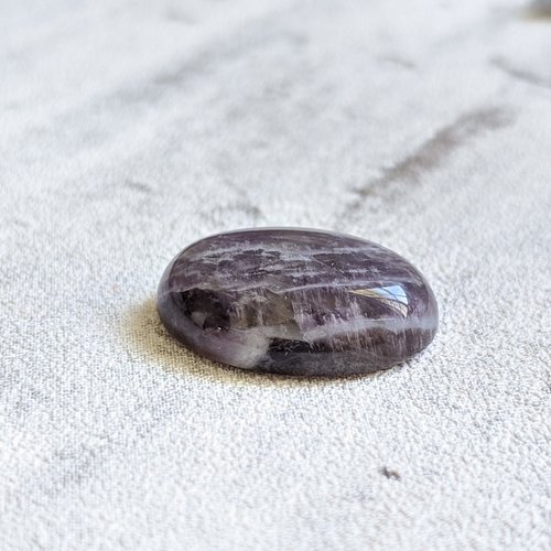 1 cabochon ovale en améthyste naturelle 18 x 11 mm, grade a, violet foncé
