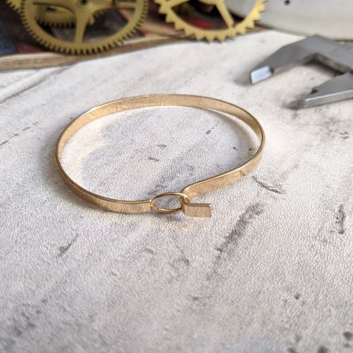 1 support bracelet fermeture facile cuivre finition doré 18 cm