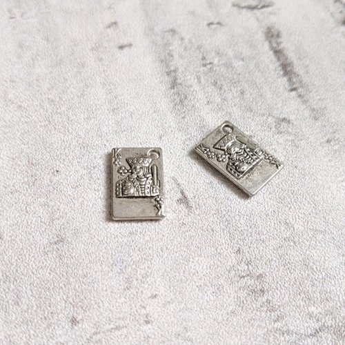 Breloques pendentifs petites cartes à jouer roi de trèfle métal argenté 19x10mm x2