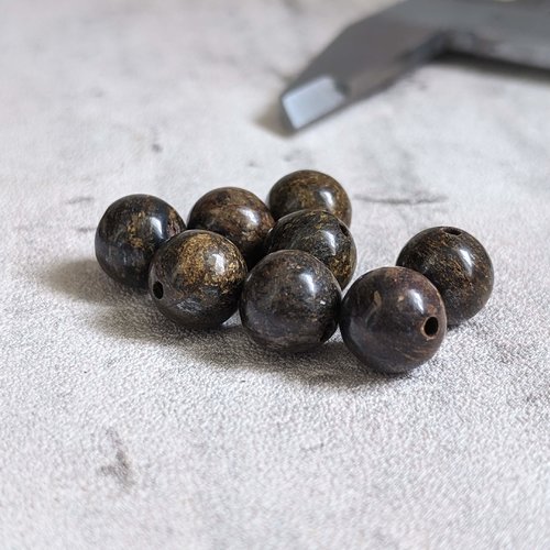 Perles rondes en pierre naturelle bronzite 9 mm x8
