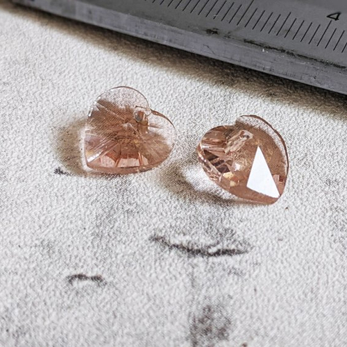 Perles pendentifs coeur rose clair cristal autrichien excellente qualité 10x10mm x2