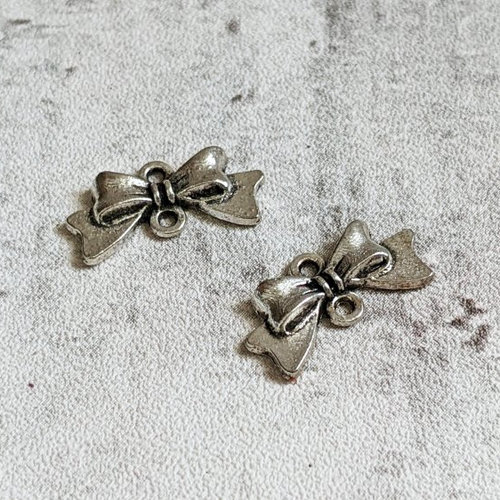Connecteurs noeud décoratif papillon métal argent 20x9mm x2