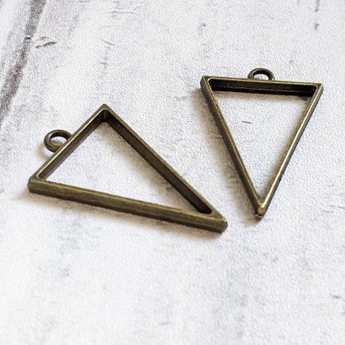 Pendentif triangle ouvert pour résine métal bronze 38x24mm x1