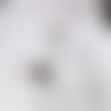 Breloque pendentif pomme verre blanc reflets oeil de chat argent 925 14x11mm x1