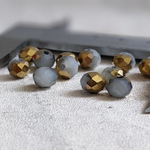Perles ovales à facettes gris et doré métallisé 6x8mm x10