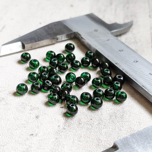 Perles rondes en verre effet craquelé vert foncé 4 mm x40