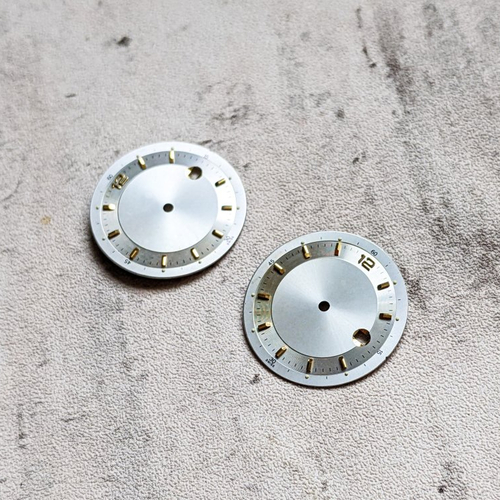 Cadrans de montre ronds ou cabochons plats rétro argenté chiffres dorés 25mm x2