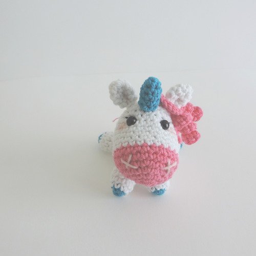 Grande peluche en 100% coton tricot - Licorne grise avec étoiles