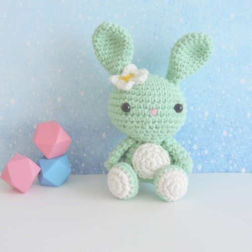 Porte Cles Lapin Blanc Vert Fleur Peluche Miniature Fait Main Cadeau Anniversaire Noel Cadeau Babysitter Nounou Maitresse Collegues Un Grand Marche