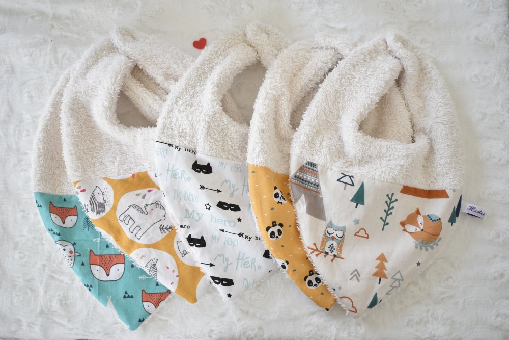 Couverture bébé Oeko-tex personnalisée et bavoir bandana assorti (2 tailles  au choix)