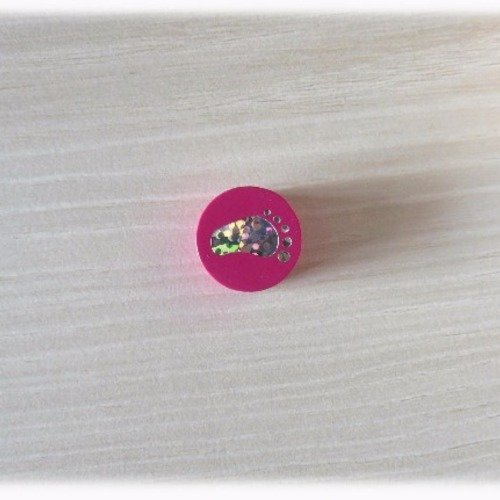 Perle En Bois Avec Motif Pied De Bebe Rose Un Grand Marche
