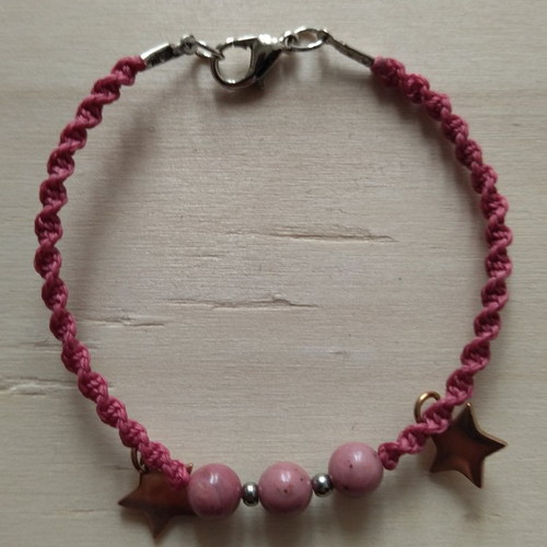 Bracelet macramé torsadé de couleur rose "framboise" avec des rhodonites - taille m