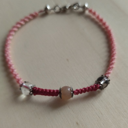 Bracelet macramé rose avec pierre de soleil et cristal de roche - taille l