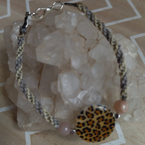 Bracelet macramé torsadé avec bouton en nacre "léopard" taille m