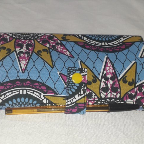 Porte chequier / porte cartes talon en haut  "wax bleu"