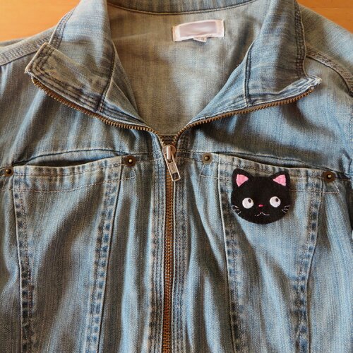 Broche chat noir kawaii en feutrine, cadeau maman de chat
