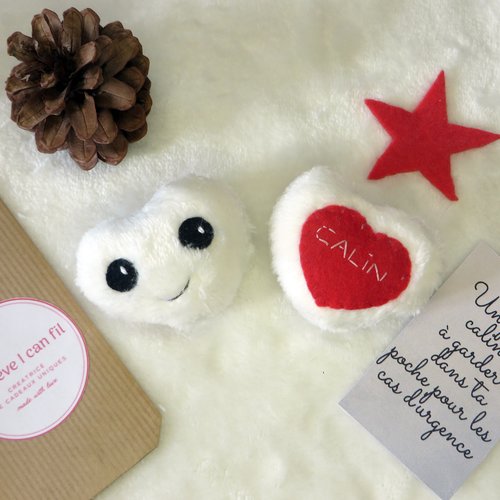 Calin de poche, petite peluche coeur