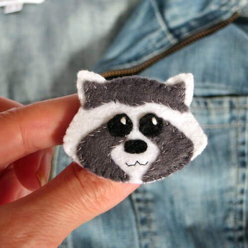 Broche feutrine raton laveur, cadeau pour enfant